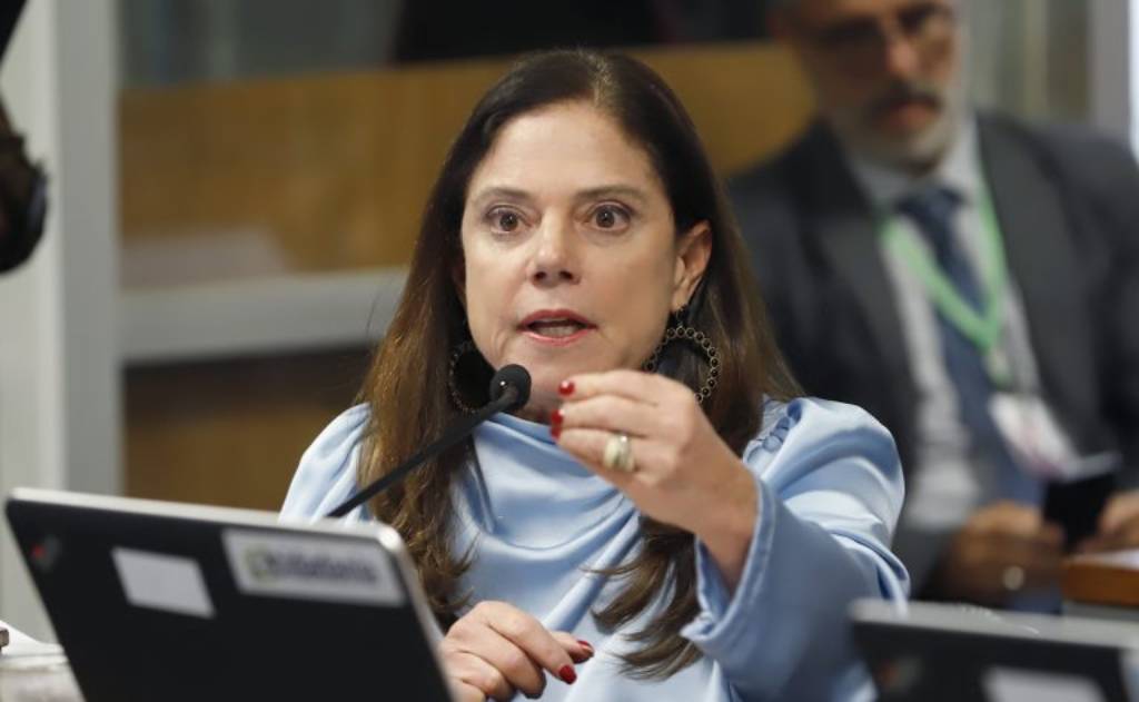 Soraya Santos lidera debate sobre novas regras para campanhas femininas na Câmara