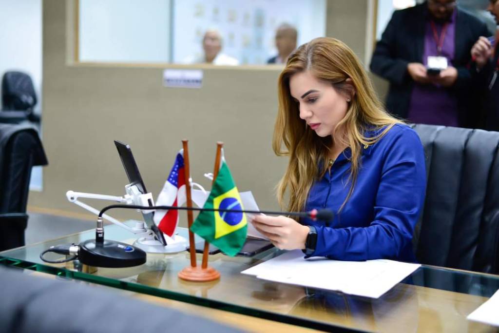 Deputada estadual Débora Menezes (PL-AM) - Foto: Divulgação Assessoria