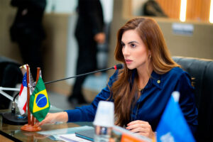 Débora Menezes propõe cadastro estadual de condenados por crime contra idosos