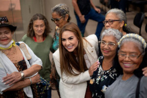 Campanha ‘Outubro Prateado’ de autoria de Débora Menezes agora é Lei no Amazonas