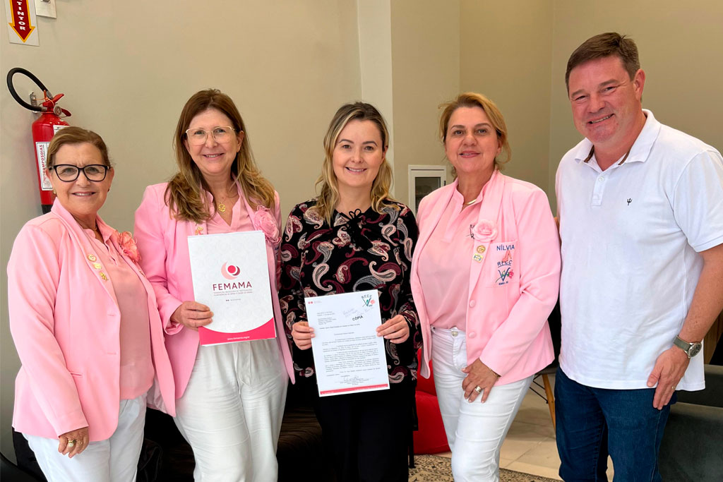 Após reunião com representantes da Casa Rosa, Júlia Zanatta (PL-SC) solicita urgência para projeto que amplia acesso à mamografia no SUS - Foto: divulgação/Assessoria de Imprensa da Deputada