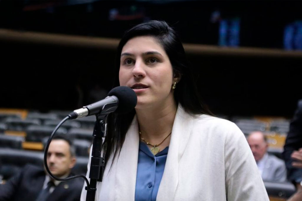 Deputada Chris Tonietto (PL-RJ) é a relatora do projeto – Foto: Kayo Magalhães / Câmara dos Deputados