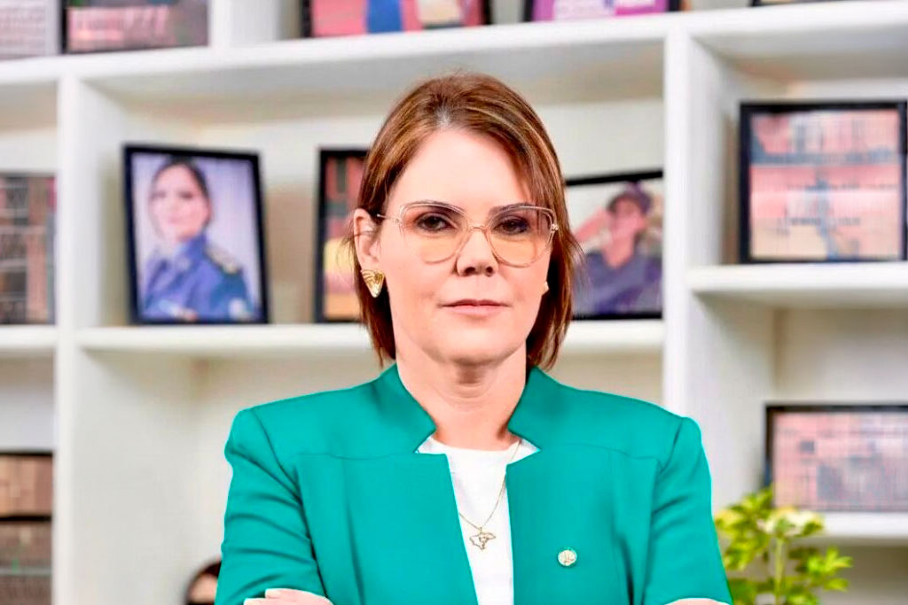 Coronel Fernanda (PL-MT) é reeleita líder da bancada federal de MT e segue no cargo até 2027 - Foto: Site da Deputada