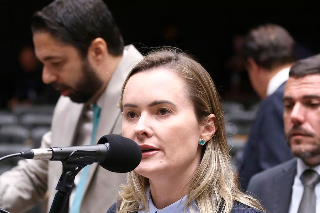 Câmara aprova urgência apresentada por Julia Zanatta (PL-SC) para sustar decretos do Governo Lula - Foto: divulgação/Agência Câmara de Notícias