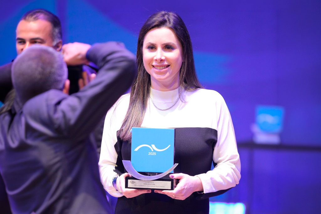 A Deputada Federal Carol De Toni (PL-SC) é eleita pelo júri técnico uma das 10 melhores parlamentares do Brasil - Foto: divulgação/Agência Câmara de Notícias