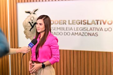 Deputada estadual Débora Menezes (PL-AM), - Foto: Daniel Nogueira