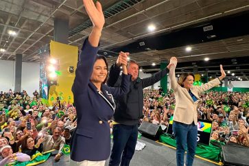 Ex-presidente da República Jair Bolsonaro (PL), Michelle Bolsonaro, ex-primeira-dama do Brasil e, hoje, presidente nacional do PL Mulher e a Deputada Rosana Valle (PL-SP) Candidata a Prefeitura de Santos – Foto: divulgação/Assessoria de Imprensa da Deputada